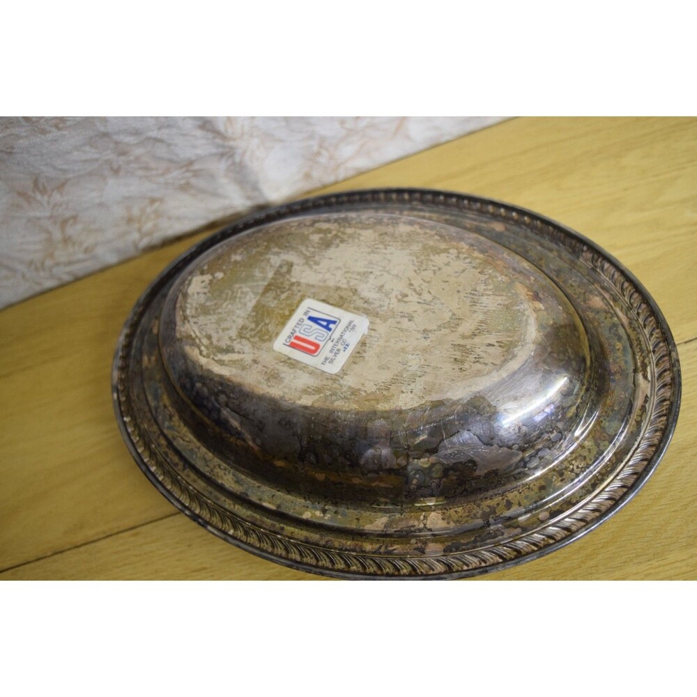 International Silver Company Silver Plated Oval Casserole Dish with Lid 12" x 9" - Picture 7 of 9